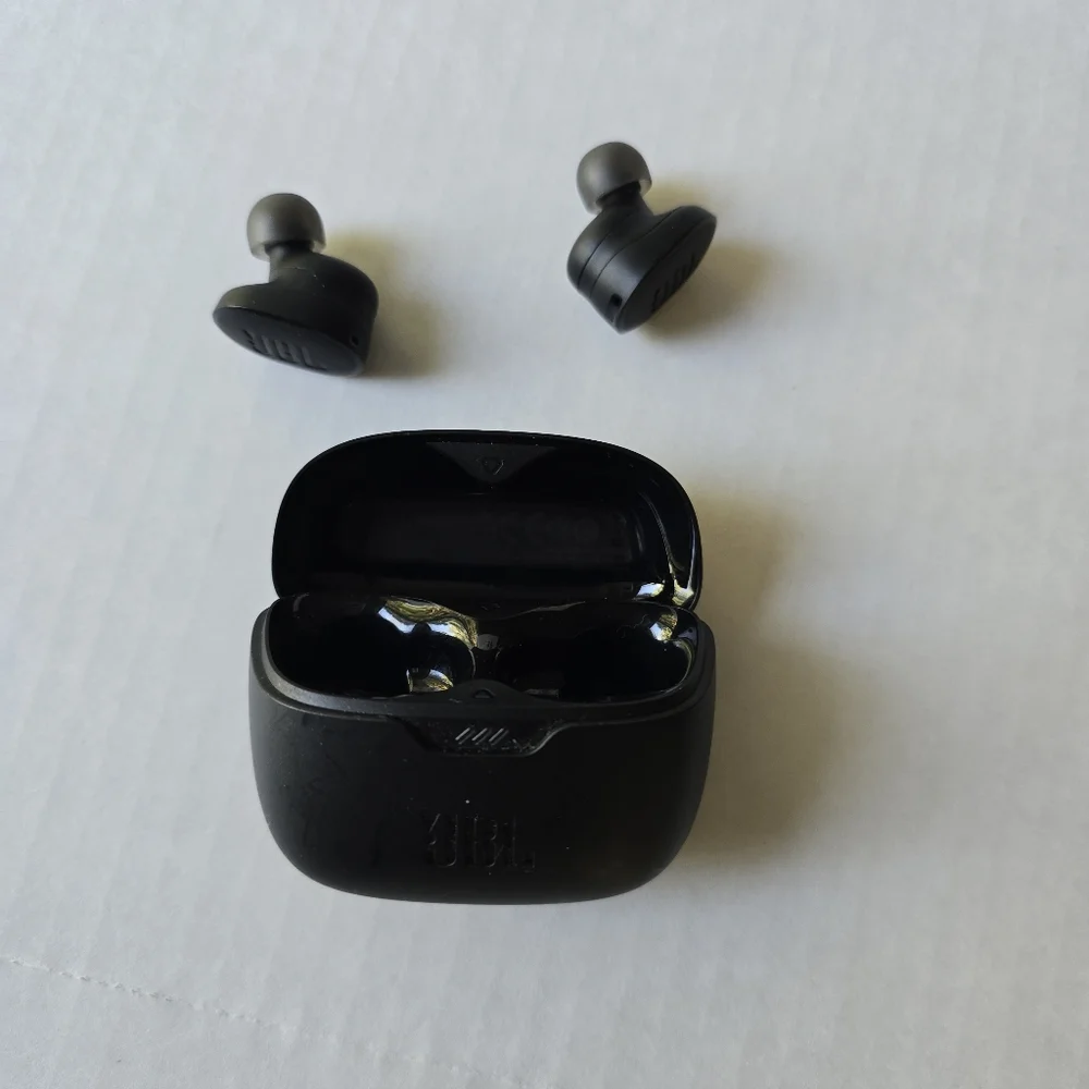 JBL Tune Buds Zero Noise Black Earbuds